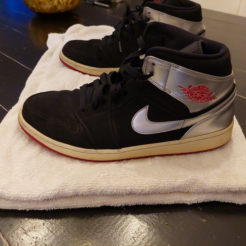 Nike Air Jordan 1 Mid Johnny Kilroy Black Silver Size 13